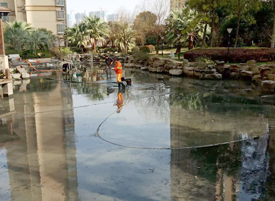 北屯景观池淤泥清理